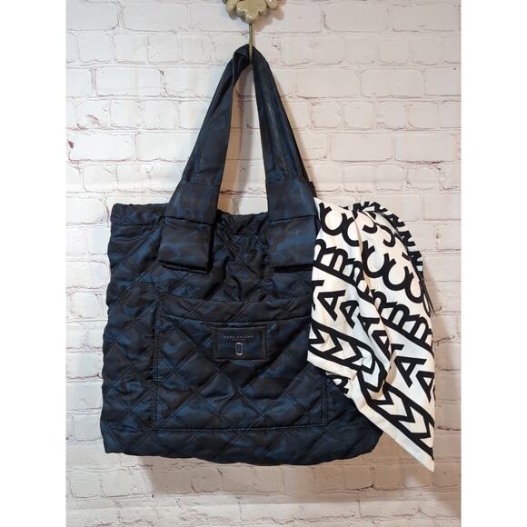Marc Jacobs Quilted Nylon Knot Large Tote Bag Camouflage Midnight Blue Dust Bag - Picture 1 of 14